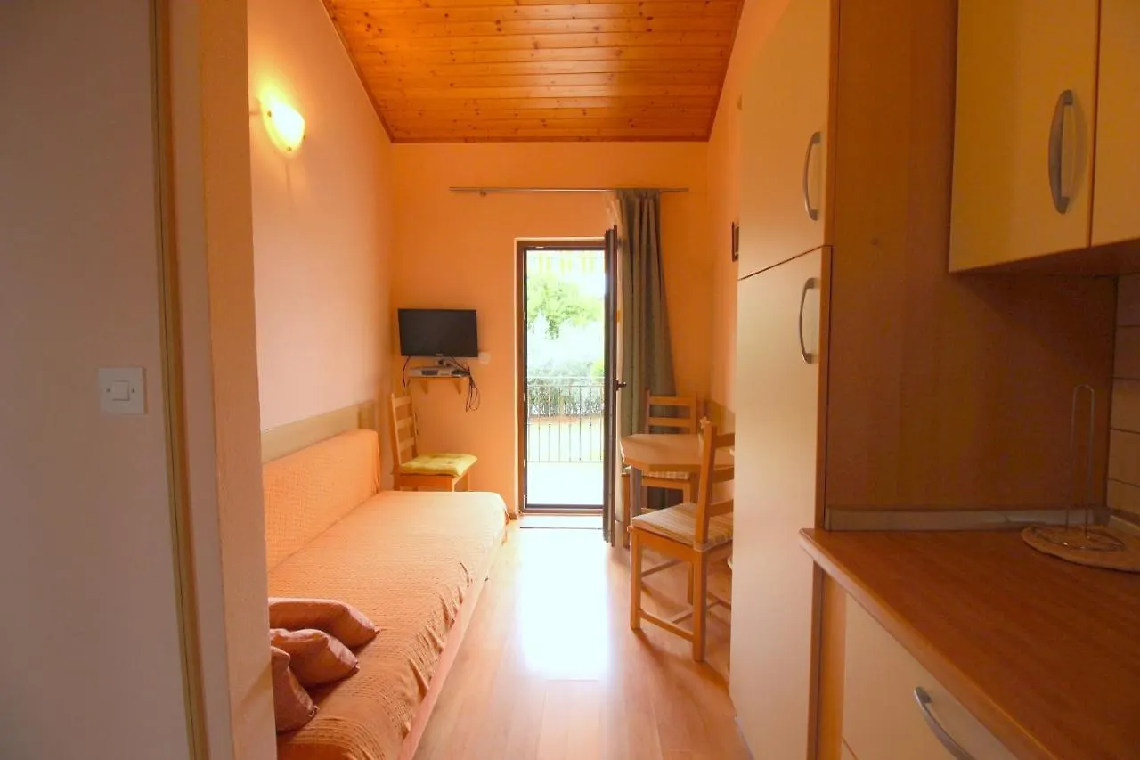 Irena A2 Apartment Novigrad   Novigrad (Istria)