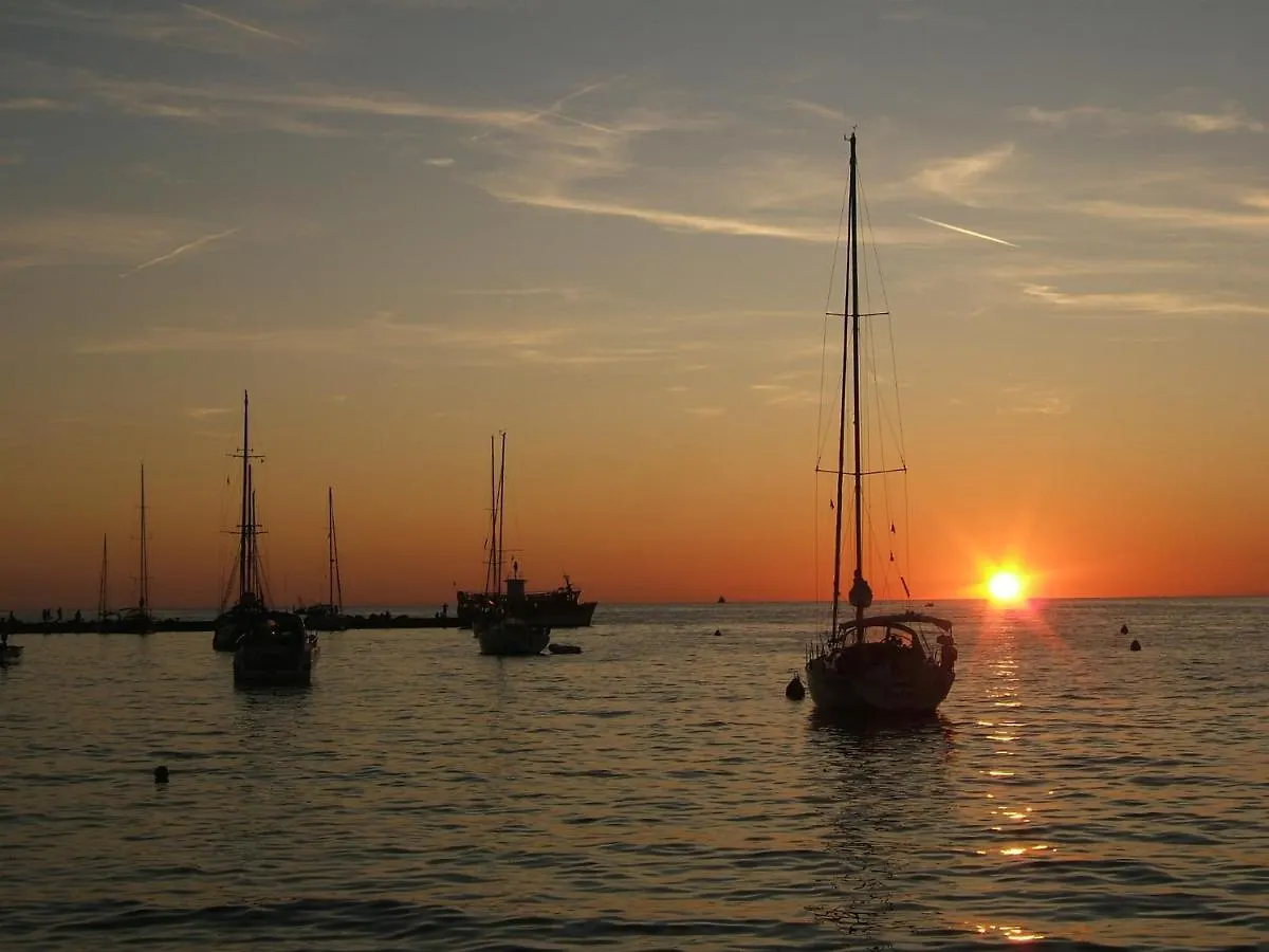 Irena A2 Apartment Novigrad